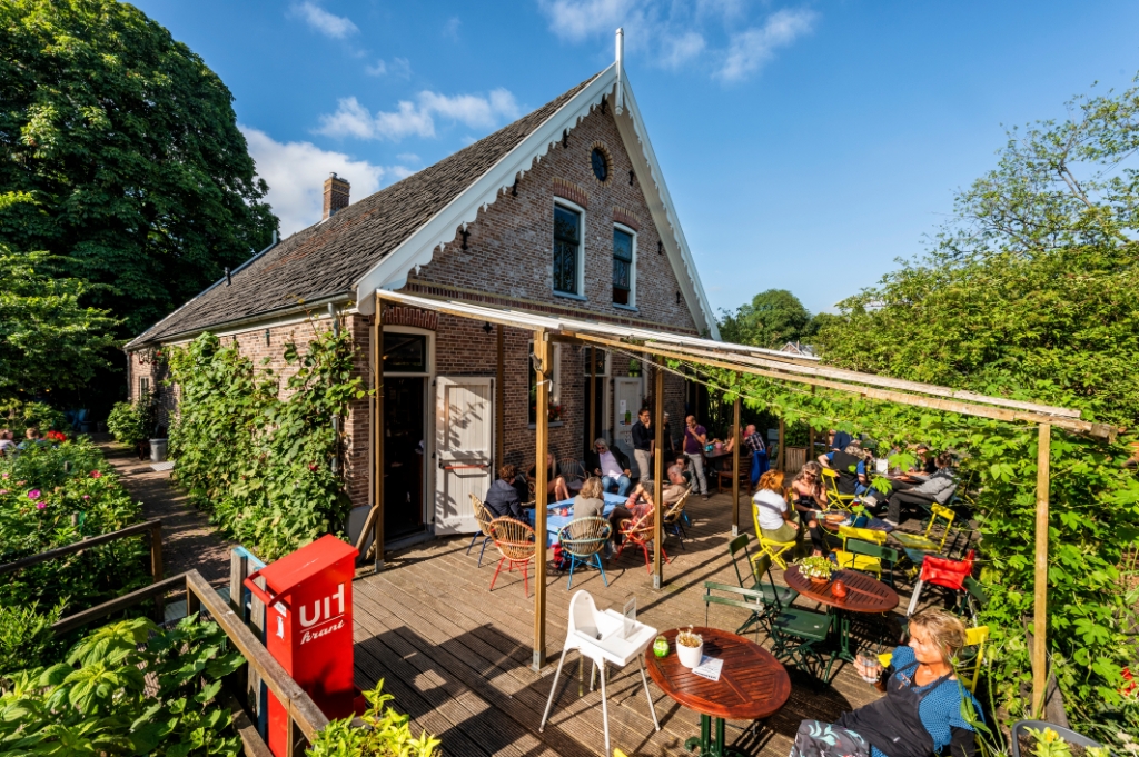<p pstyle="TUSSENKOP">Buurtboerderij Ons Genoegen.</p>