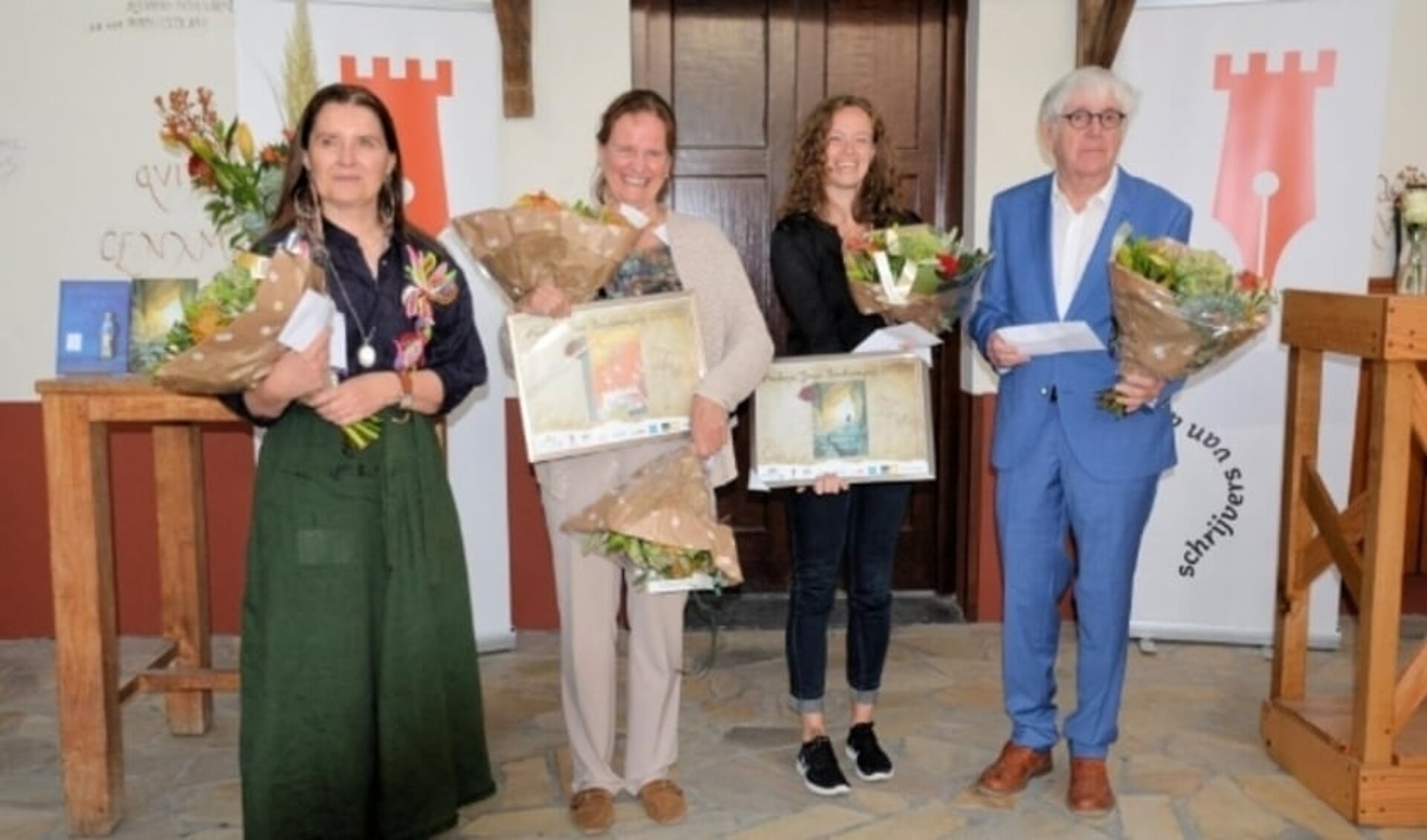 Foto: Uitreiking Archeon Thea Beckmanprijs 2020 met onder andere winnaar Martine Letterie.