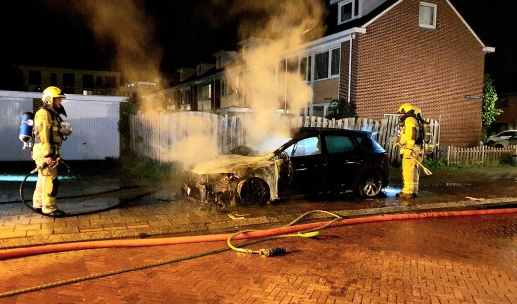 De brandweer moest vorig jaar 45 keer uitrukken bij een brand van een personenauto. 