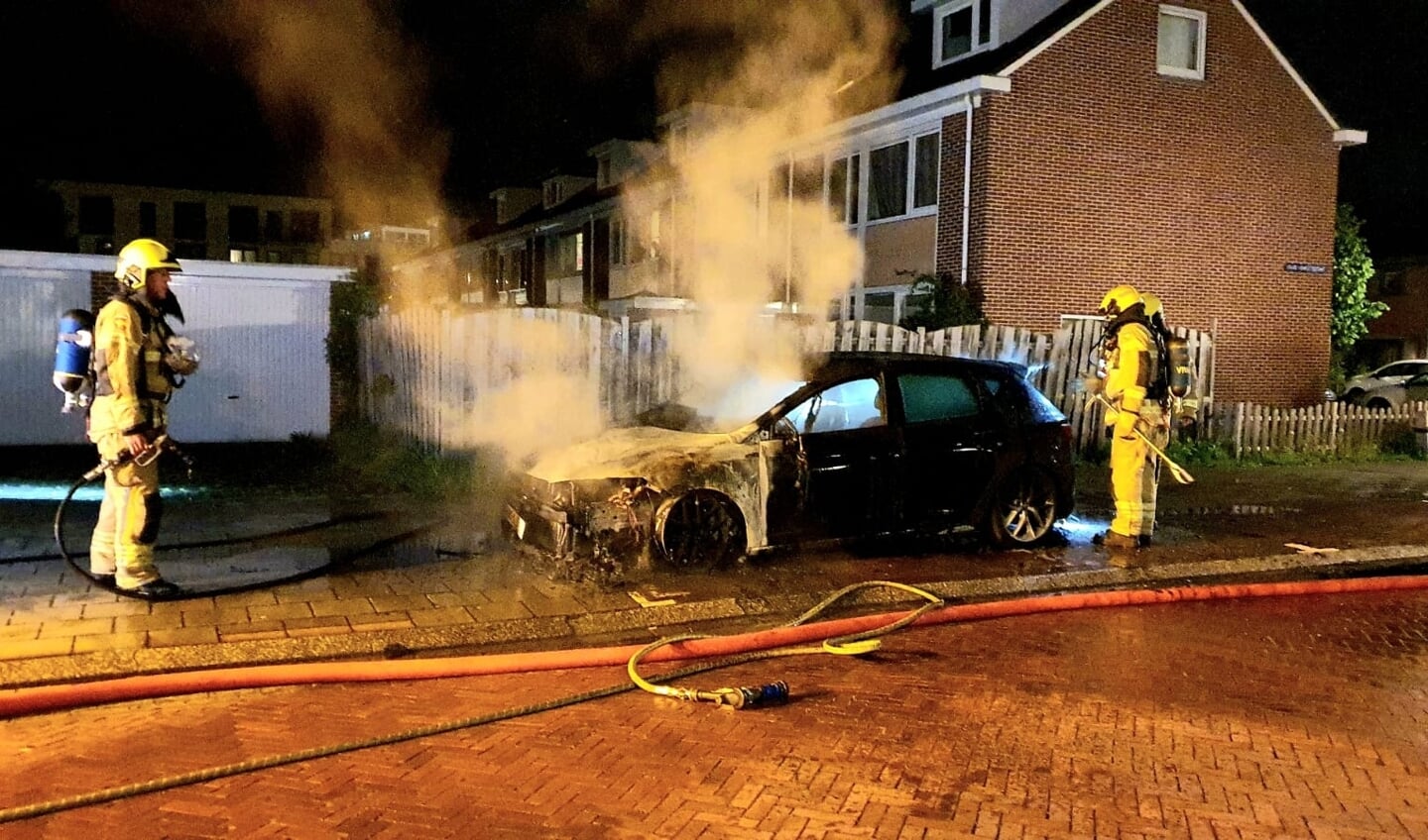 De brandweer moest vorig jaar 45 keer uitrukken bij een brand van een personenauto.