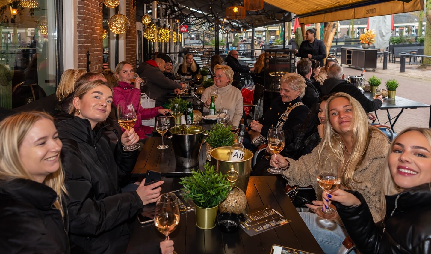 Eindelijk weer even samen op het terras!