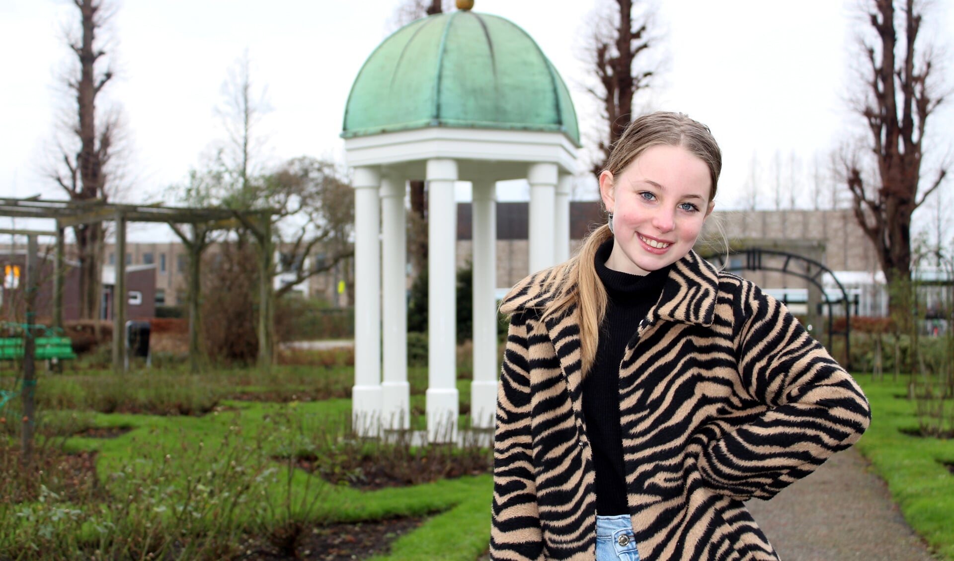Esmee van Lent (12) geniet van haar jonge leven. Ze houdt heel veel van dansen en wil later dansdocent worden. 