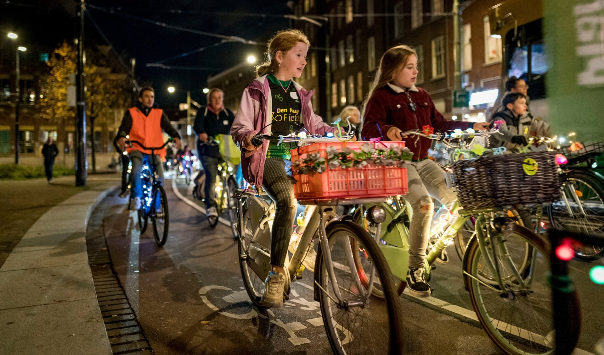 Kinderen fietsen vaak door de stad. Daarom is het belangrijk dat ze meedenken over de inrichting van de openbare weg. 