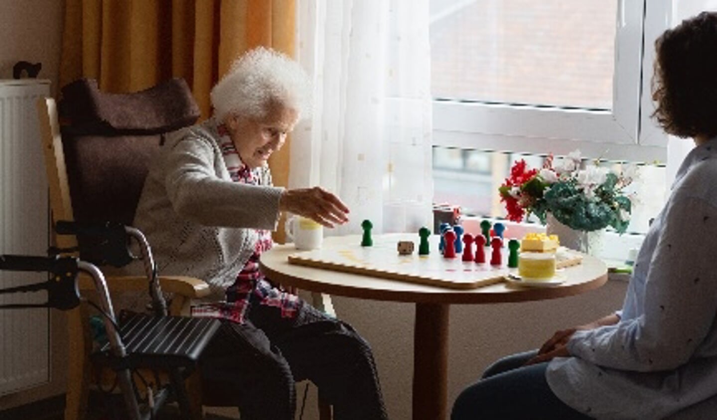 Mantelzorgers kunnen aanspraak maken op een aantal vergoedingen of regelingen.