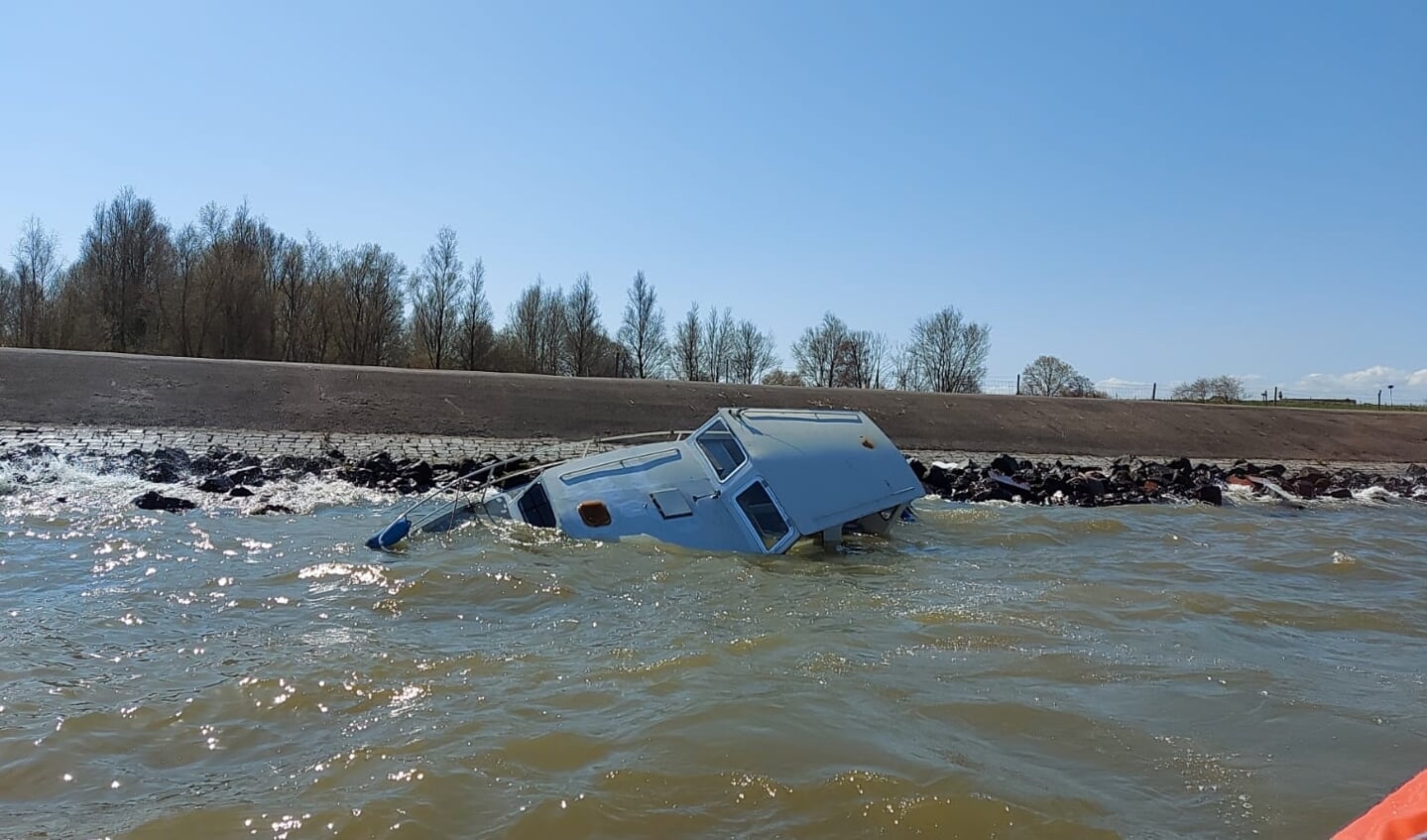 Gezonken schip moet weer boven water komen.