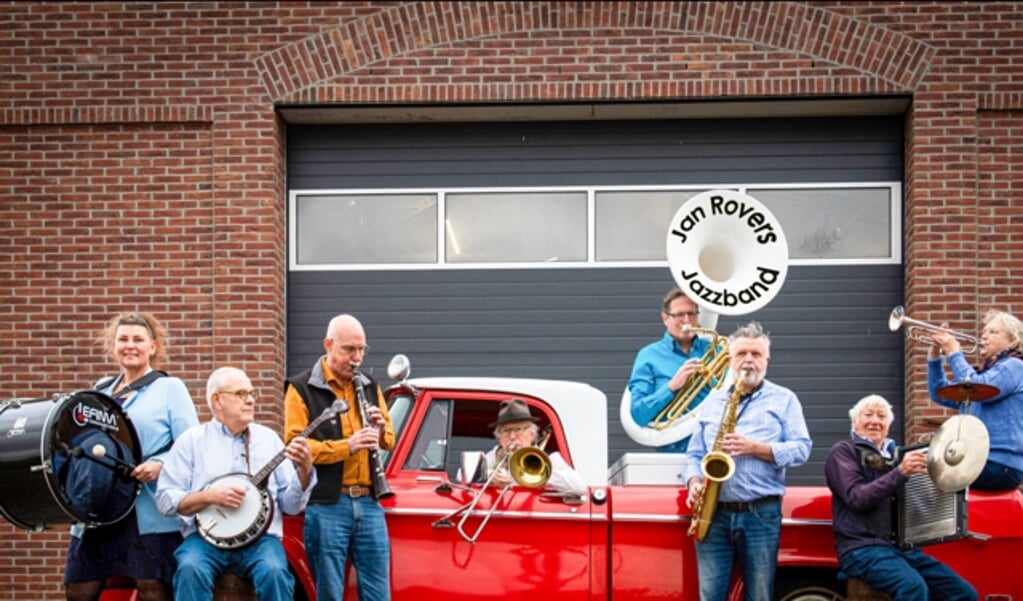 Op 26 oktober viert het fonds haar jubileum ondersteund met muziek van de Pancrasser muzikanten Willem van Doorn en Jan Steltenpool en de Jan Rovers Jazzband.