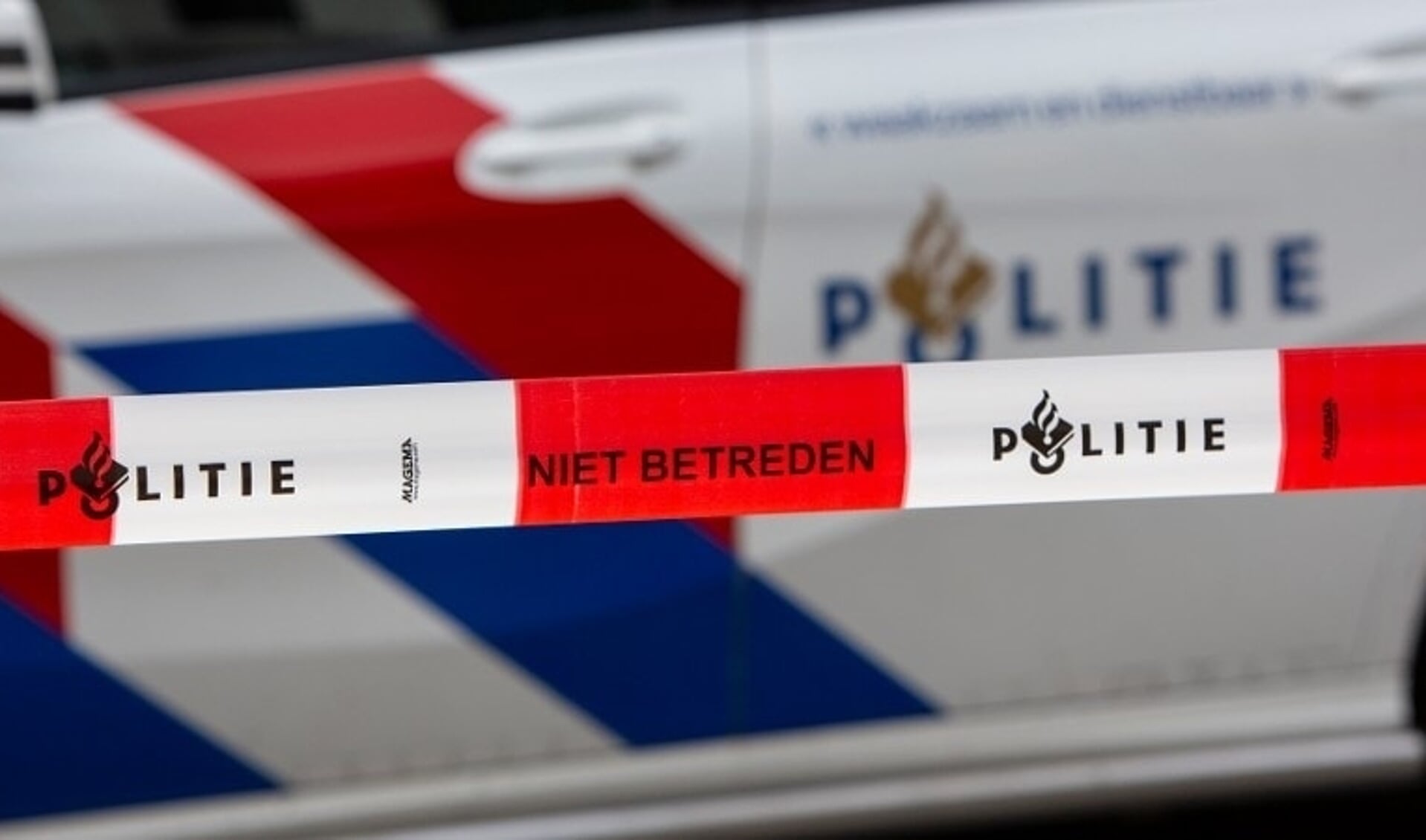De politie is voor een onderzoek op zoek naar getuigen en camerabeelden van een gewelddadige beroving die donderdag 10 november plaatsvond op de Mooie Nelweg. 