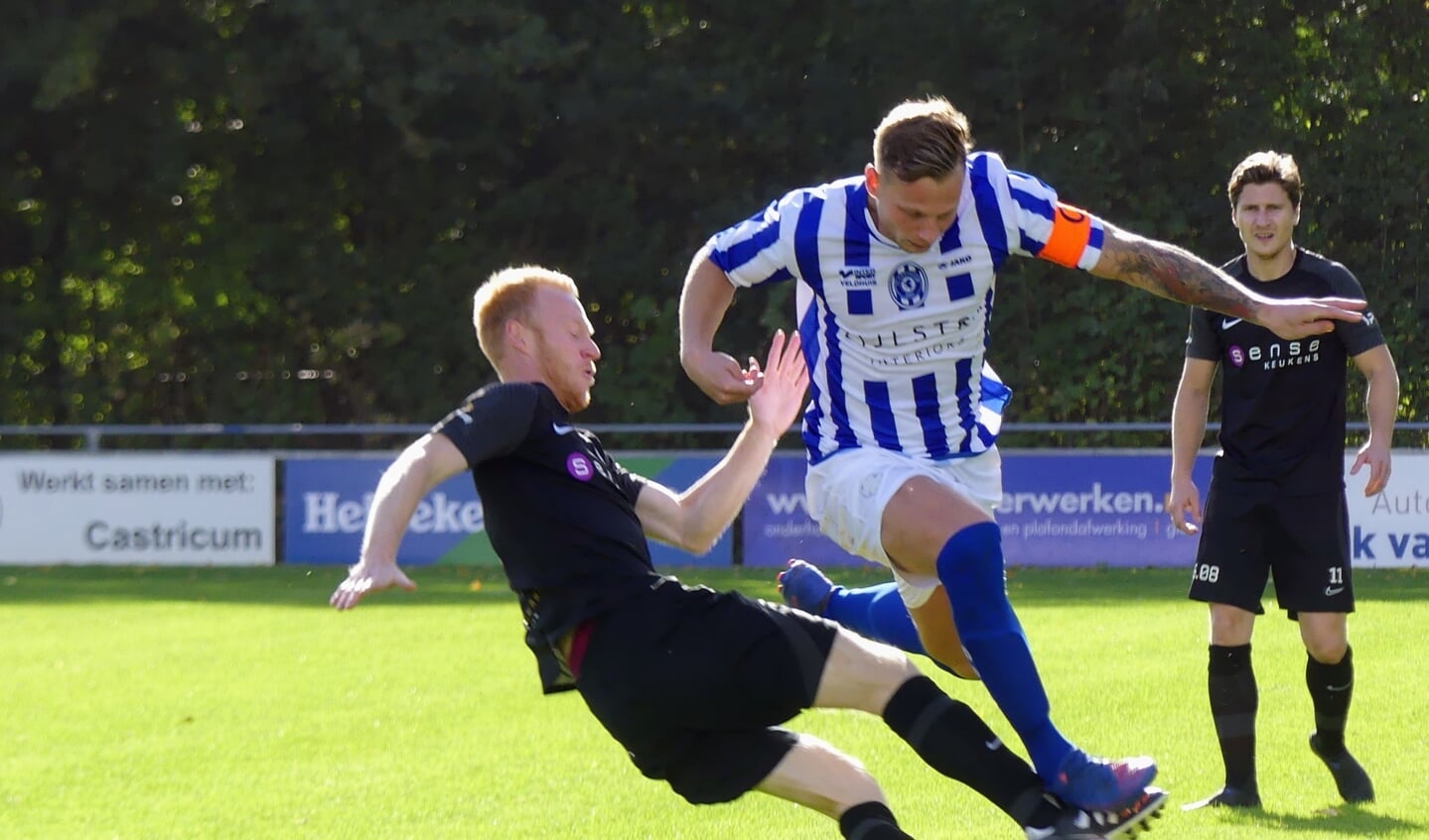 In eigen huis verloor FC Castricum met 1 - 3 van Always Forward.