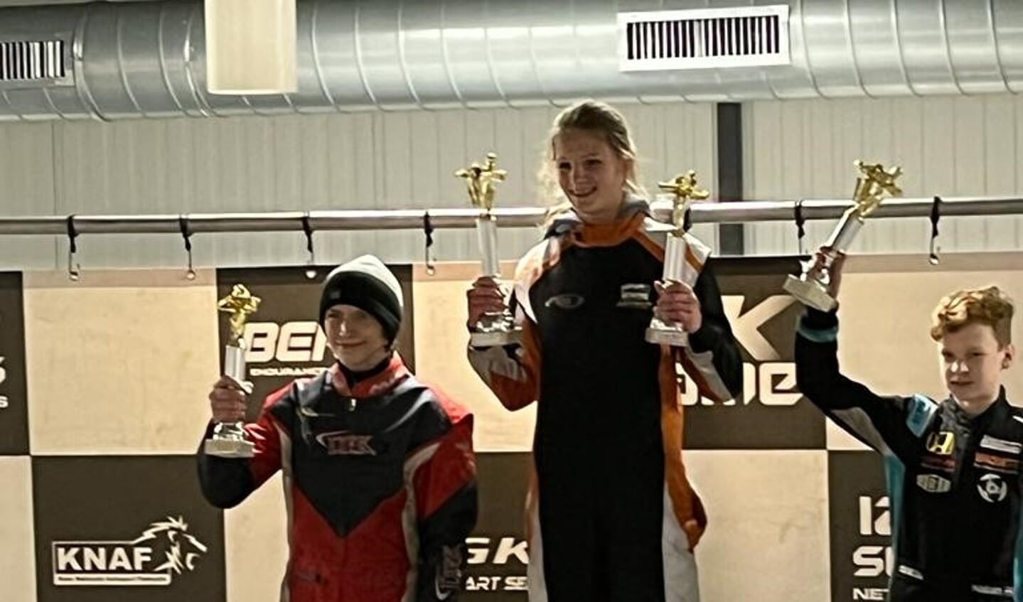 Rosanne den Drijver op het podium.