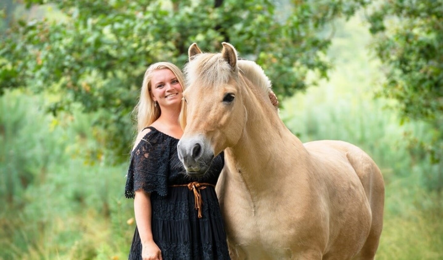 Natalie uit Nieuwkoop werkt als begeleider in de gehandicaptenzorg bij St. Inversa.