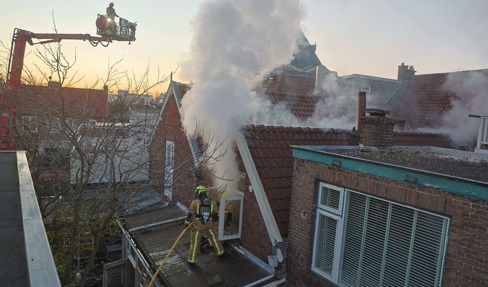 Grote brand in Leidschendam, ook inzet brandweer uit Den Haag en Omstreken