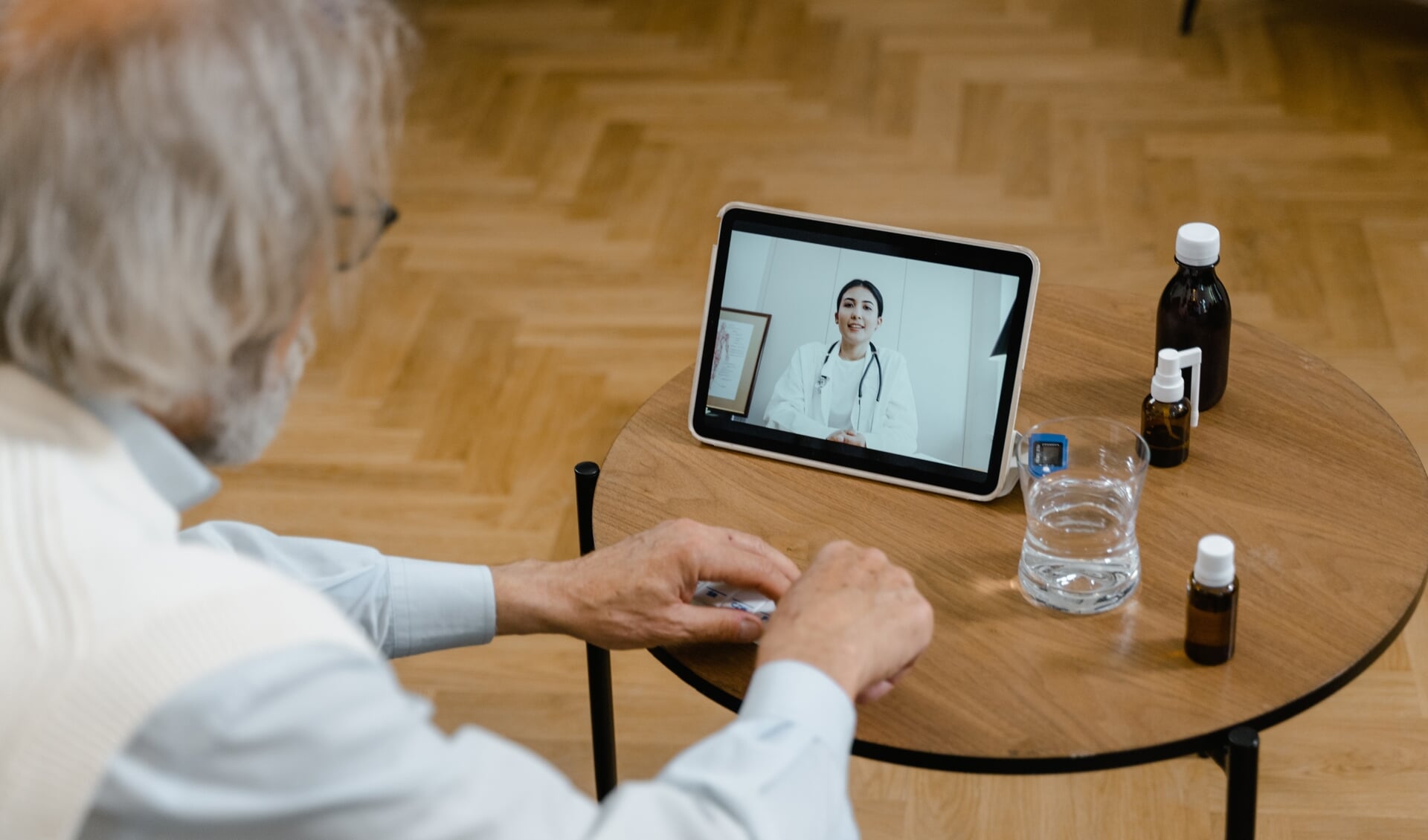 Noordwest Ziekenhuisgroep ondersteunt patiënten bij videoconsulten.