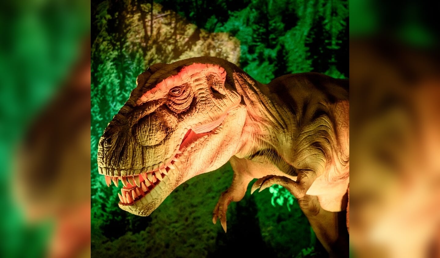 Levensgrote, bewegende dino's...