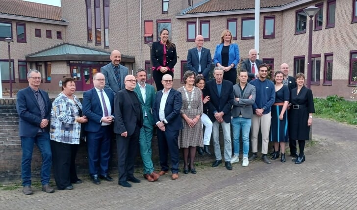 De nieuwe gemeenteraad van Waterland is op woensdagavond 30 maart 2022 geïnstalleerd in de raadzaal van het gemeentehuis te Monnickendam. 