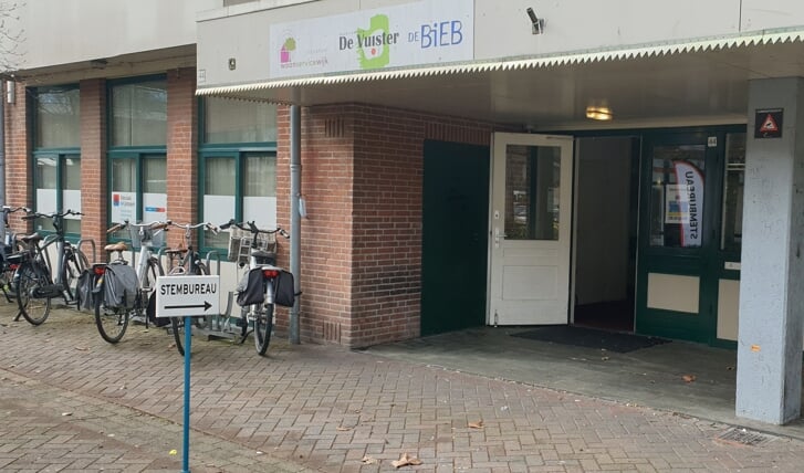 Buurthuis De Vuister in Koog aan de Zaan is een van de vele stemlocaties in Zaanstad.