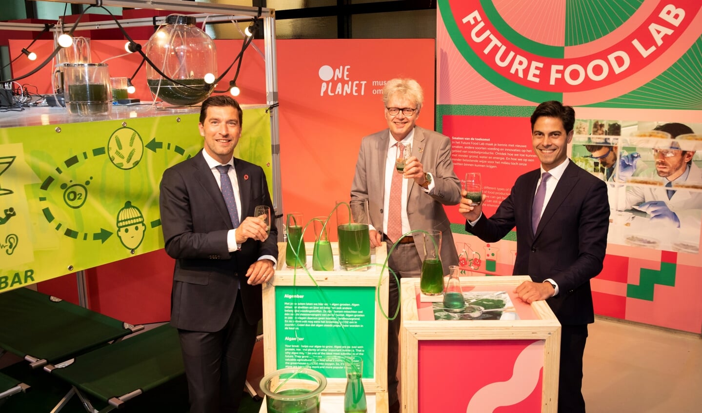 V.l.n.r. Robert van Asten, Peter de Haan en minister Rob Jetten.