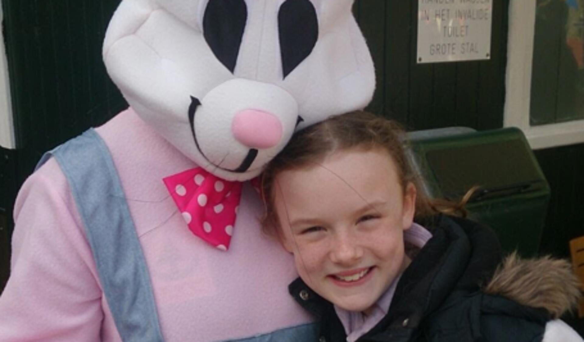 Zondag 17 april kun je weer paaseieren zoeken bij Kinderboerderij Jong Leven.