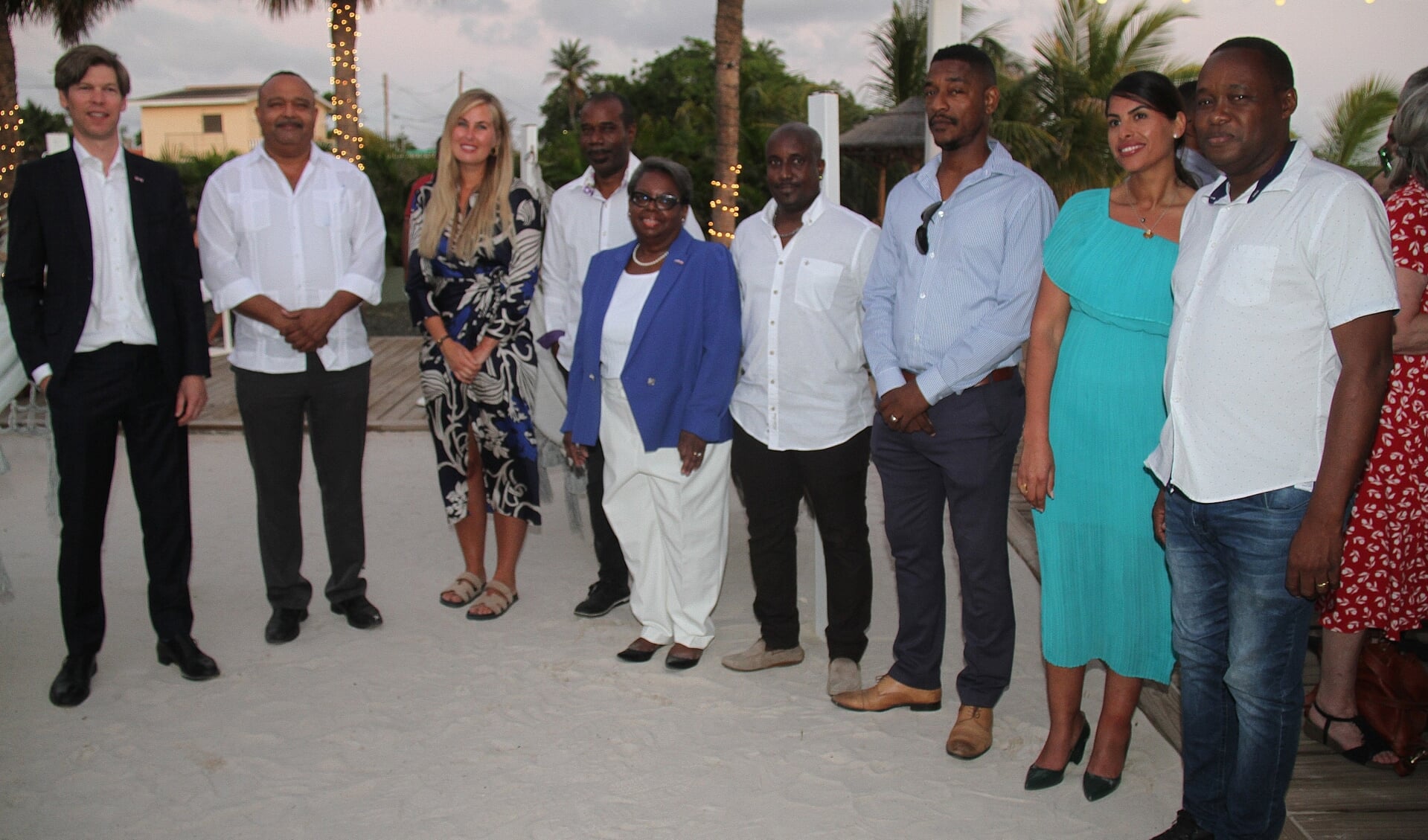 Samen met dierbare relaties werd op een toplocatie op Curaçao het tienjarig jubileum van Stichting Miss IQ gevierd.