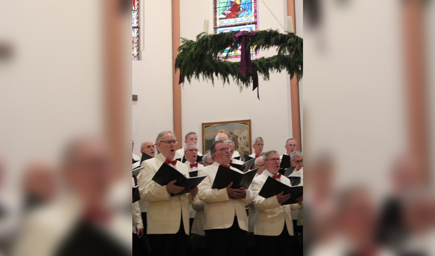 Het 90-jarig oude koor tijdens een kerstoptreden.
