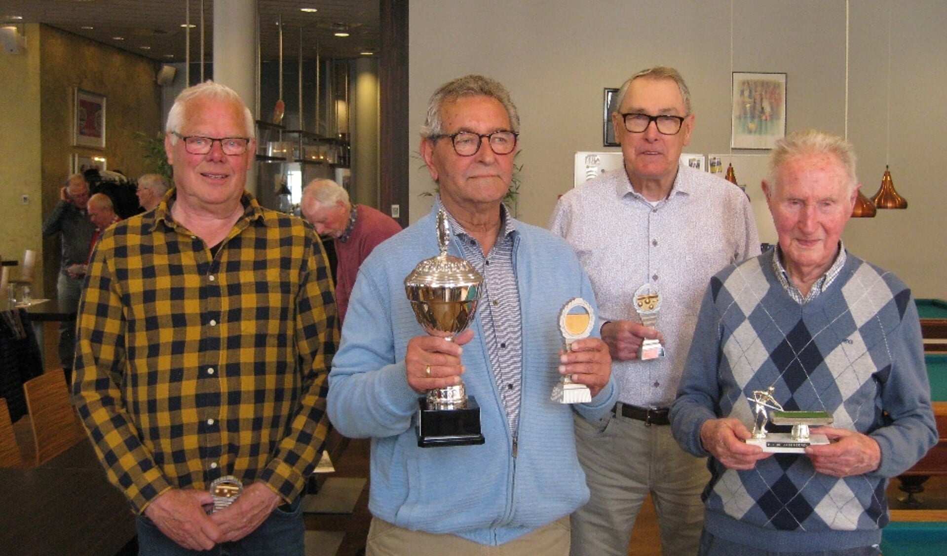 Vlnr: Jan Kloes 3e, Peter Zonneveld, 1ste , Cor Smit 2e, Jaap Henneman 4e.