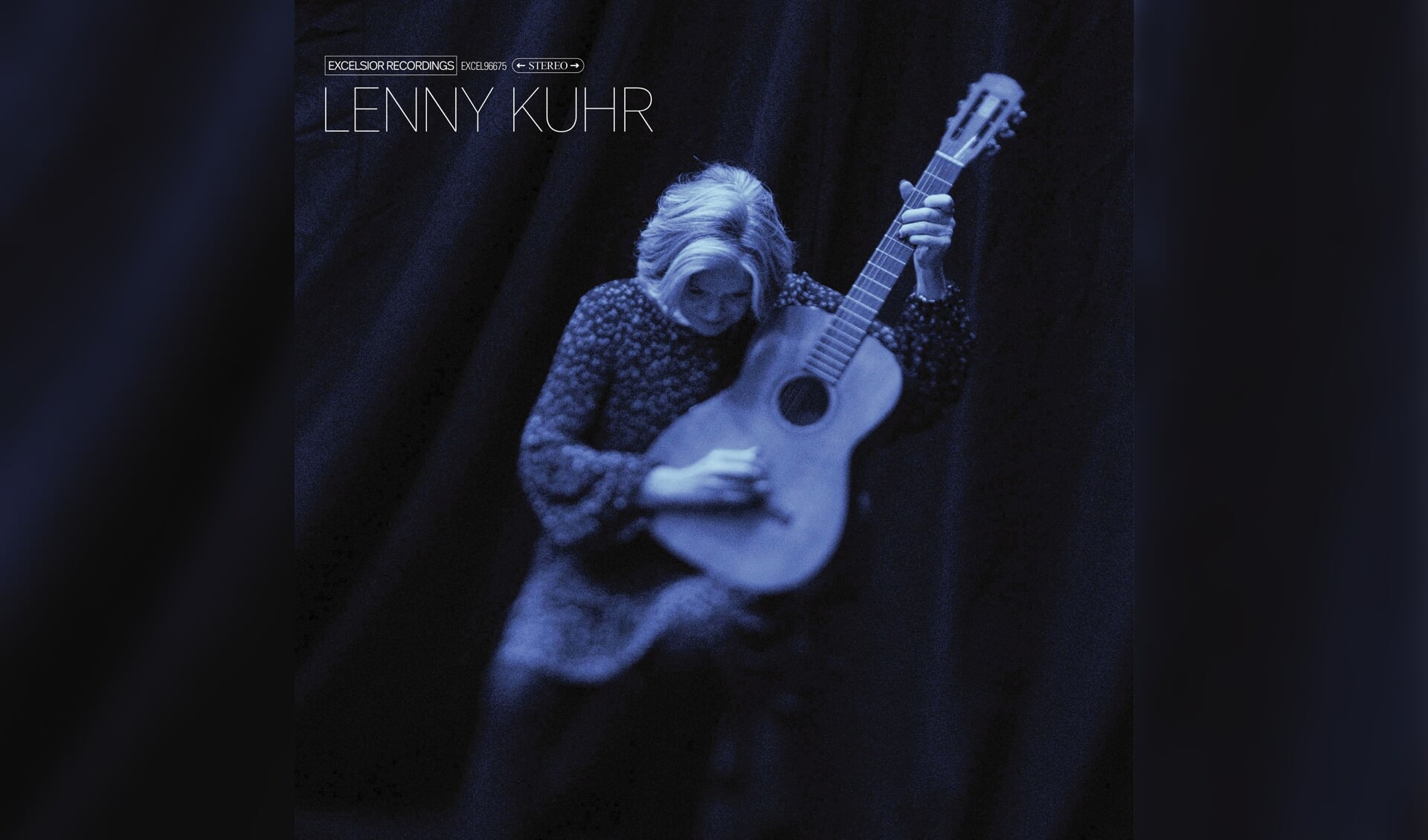 Lenny Kuhr en haar herkenbare zangstem in 't Kerkhuys.