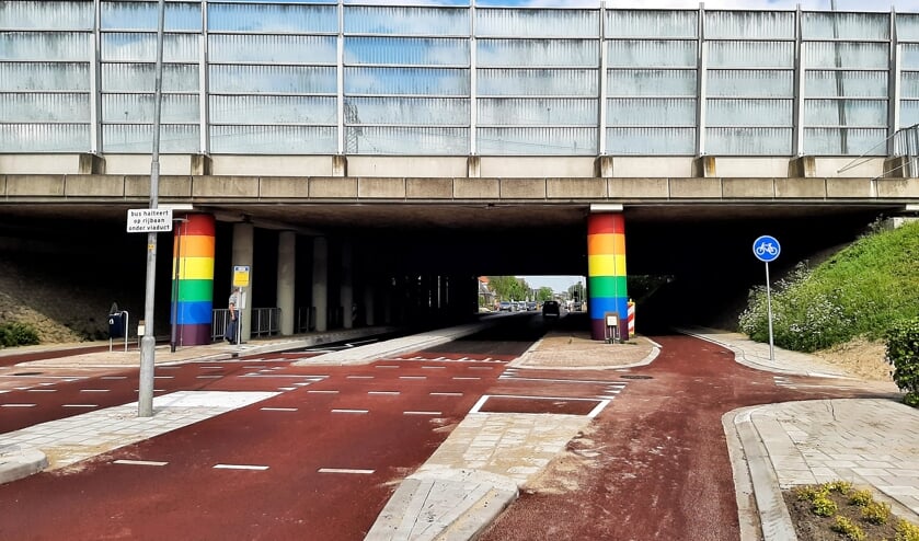 Het viaduct aangepast.