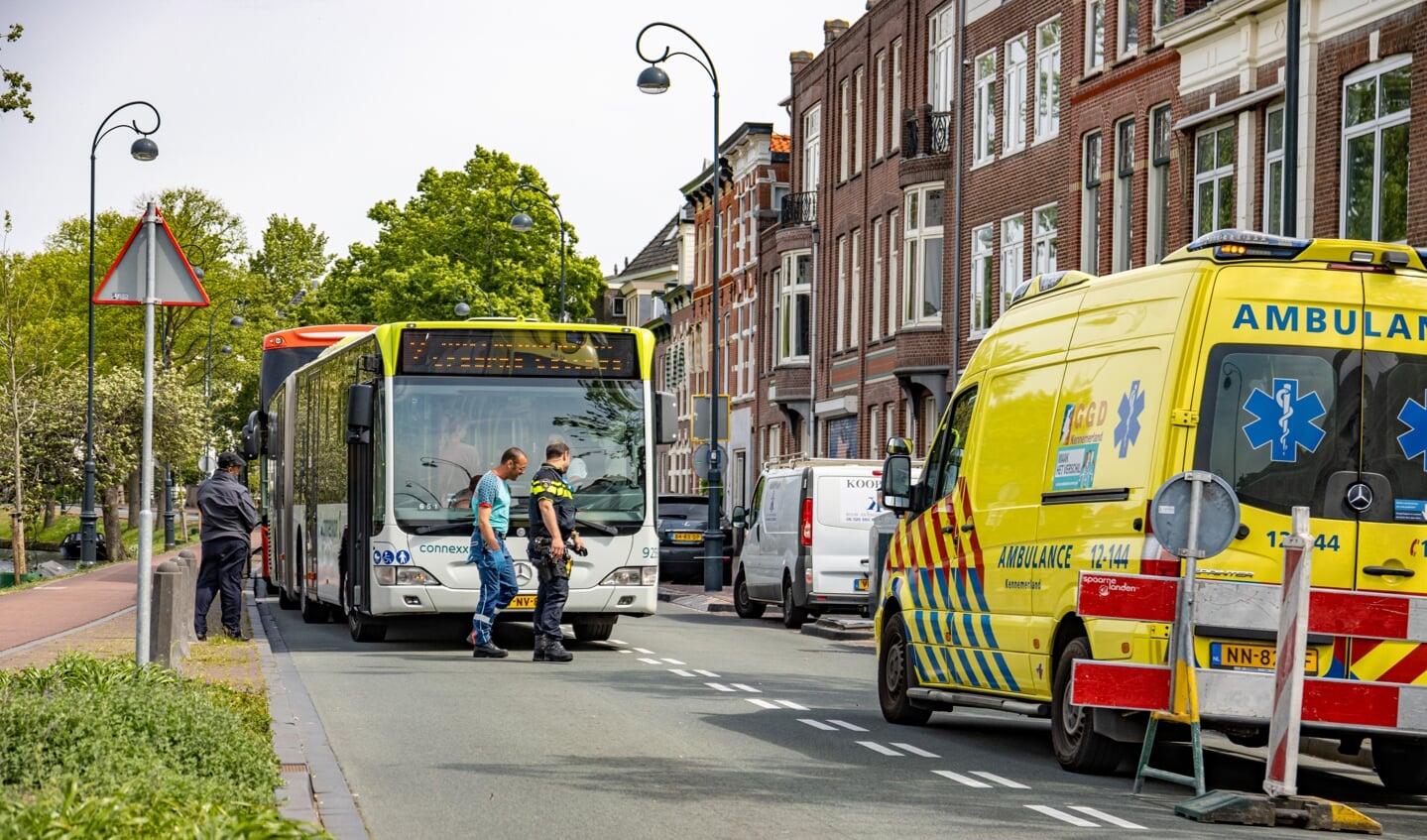 Op de Kinderhuisvest is dinsdag rond het middaguur een voetganger aangereden.