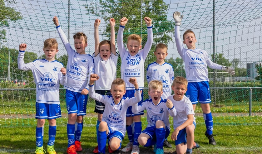 De mannen van groep 5/6 IKC Oudkarspel.