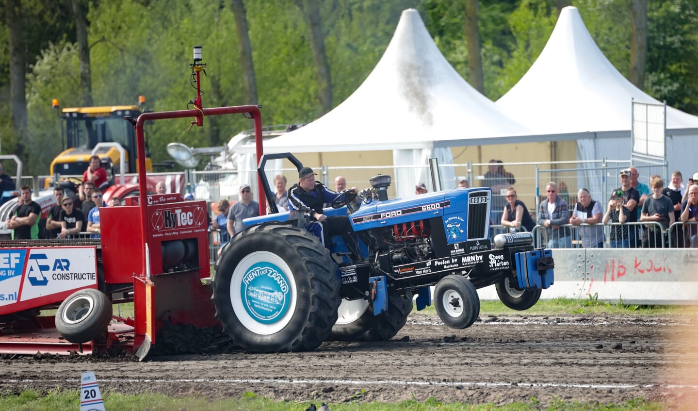 Bulderende motoren en suizende turbo's in het Geestmerambacht | Al het  nieuws uit Dijk en Waard