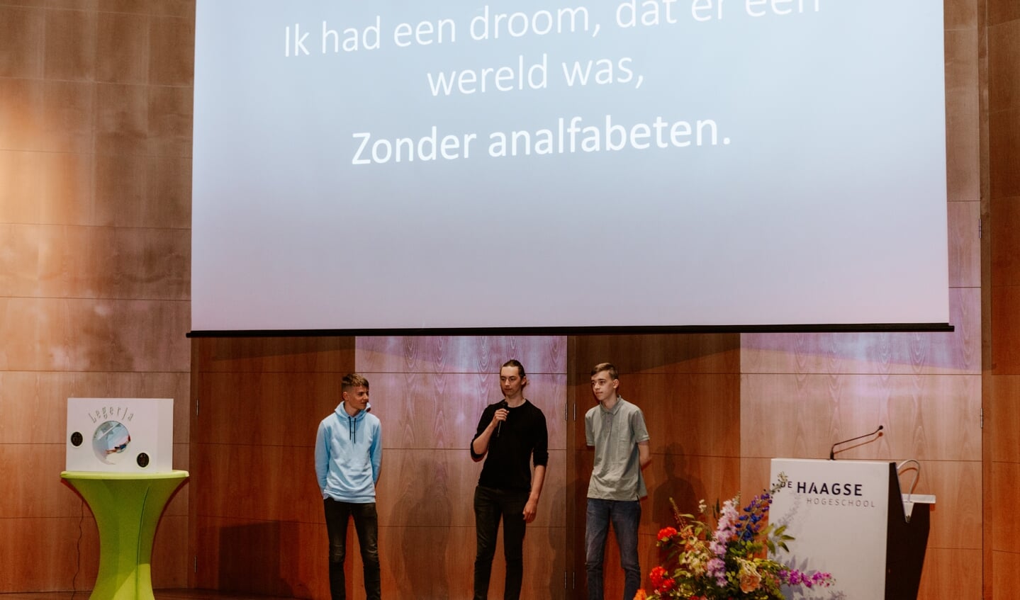 De jongeren mochten hun concepten presenteren aan politiek en bestuurders.