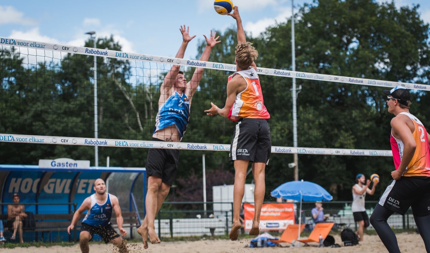 In Boskoop barst op 25 en 26 juni de strijd los om de titels in de Nightwatch Eredivisie Beachvolleybal.