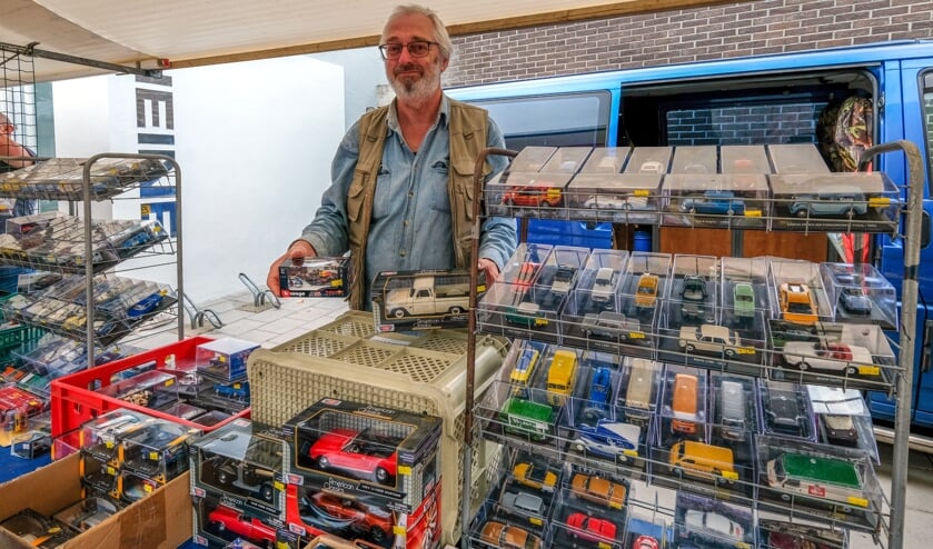 Miniatuur auto’s en motoren in vele uitvoeringen.