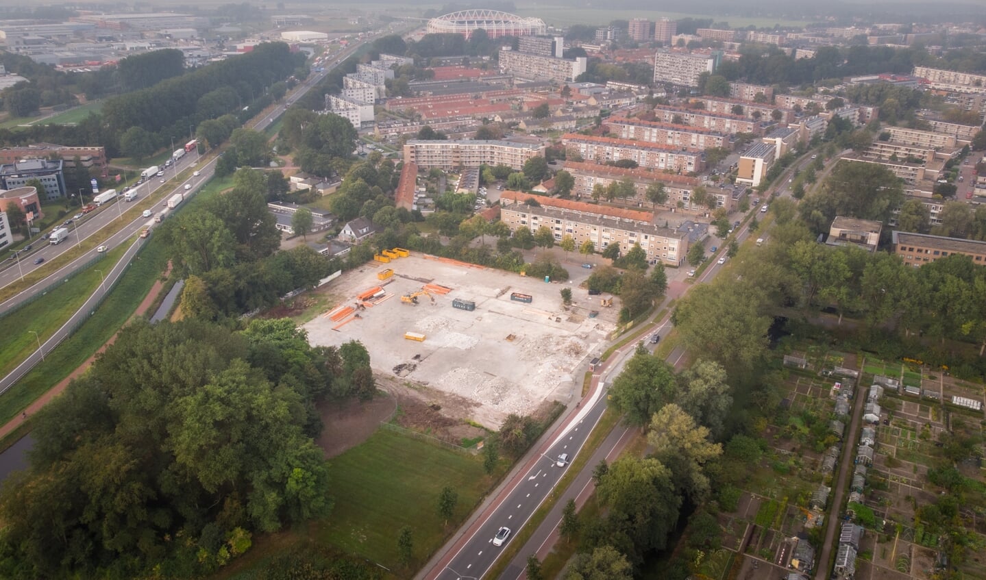 Overzicht locatie na de sloop van het voormalige pand van Schuurman aan de Koelmalaan in Alkmaar