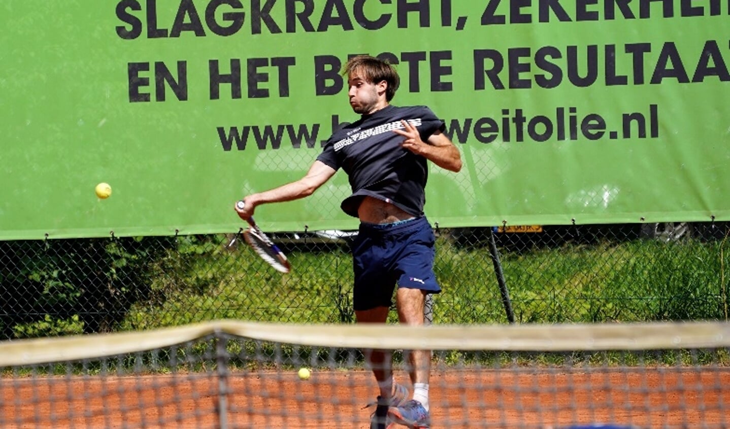 Op de tennisbanen van HLTV Juliana start zondag 10 juli de 43e editie van het Boekweit Olie Tennistoernooi.