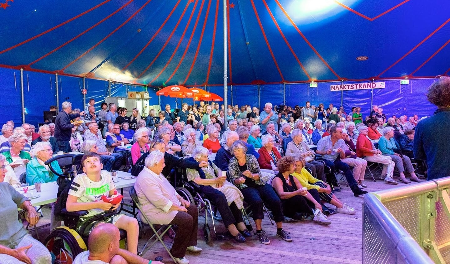 Zandstock organiseert ook dit jaar weer een uurtje voor alle senioren.