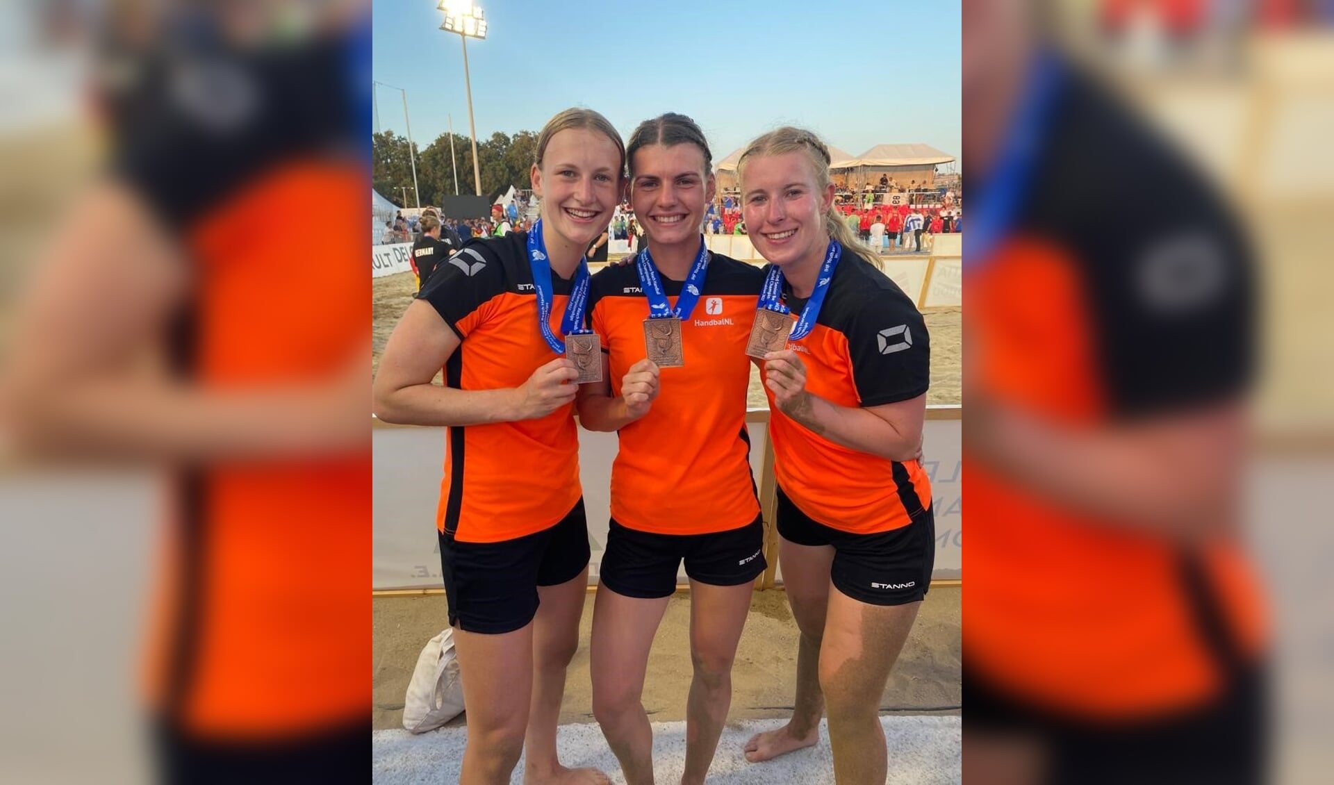 De medaillewinnaars uit de Noordkop in beeld. Vlnr: Meike Kruijer, Anna Buter en Lisanne Bakker.