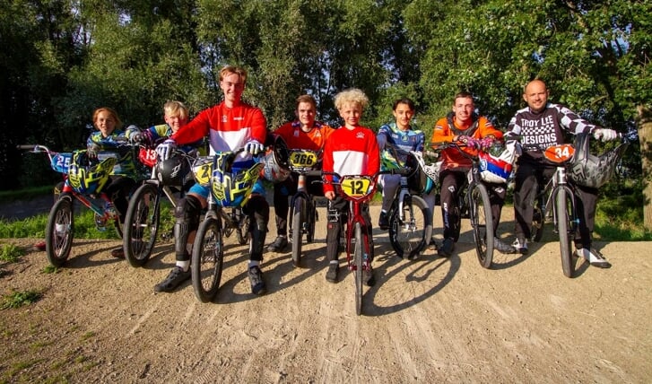Leden van FCC Rijswijk deden mee aan het Nederlands kampioenschap BMX in Uithoorn bij UWTC.