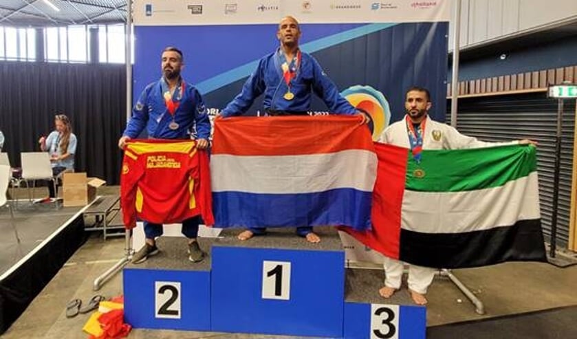 Dennis Ras (jiujitsu) wint Goud.