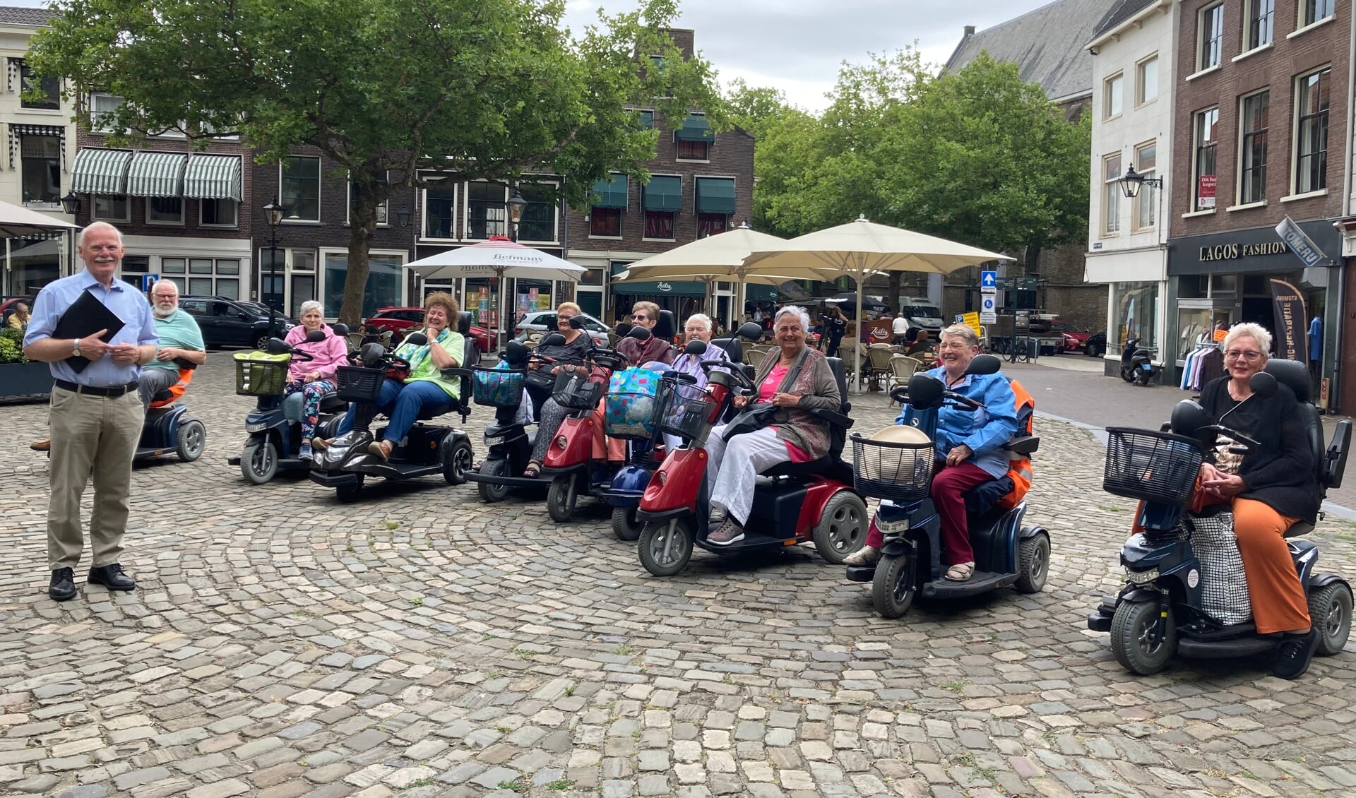 Weer een geslaagde scootmobieltocht in Schiedam