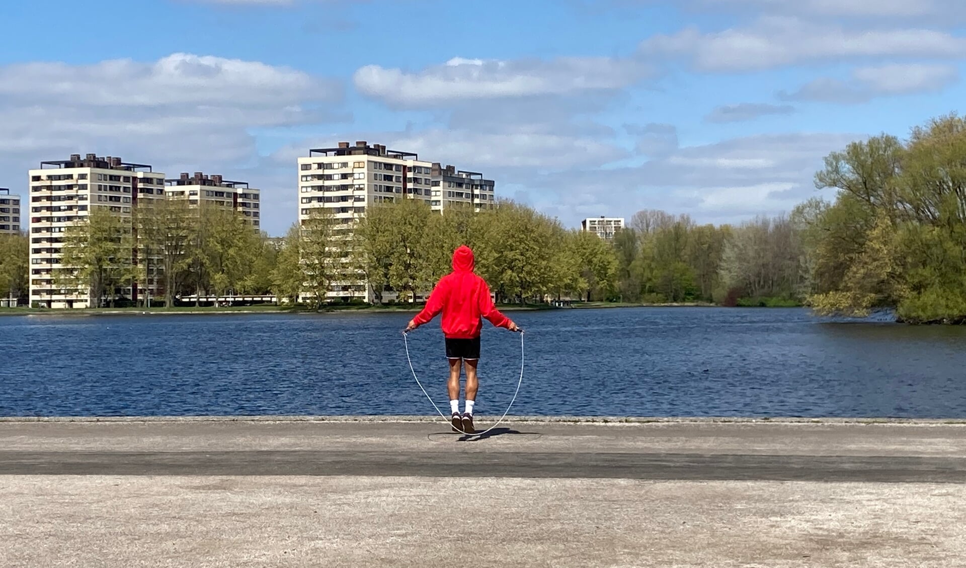 De boulevard van de Sloterplas is het podium voor de kick-off van het 25ste Grachtenfestival.