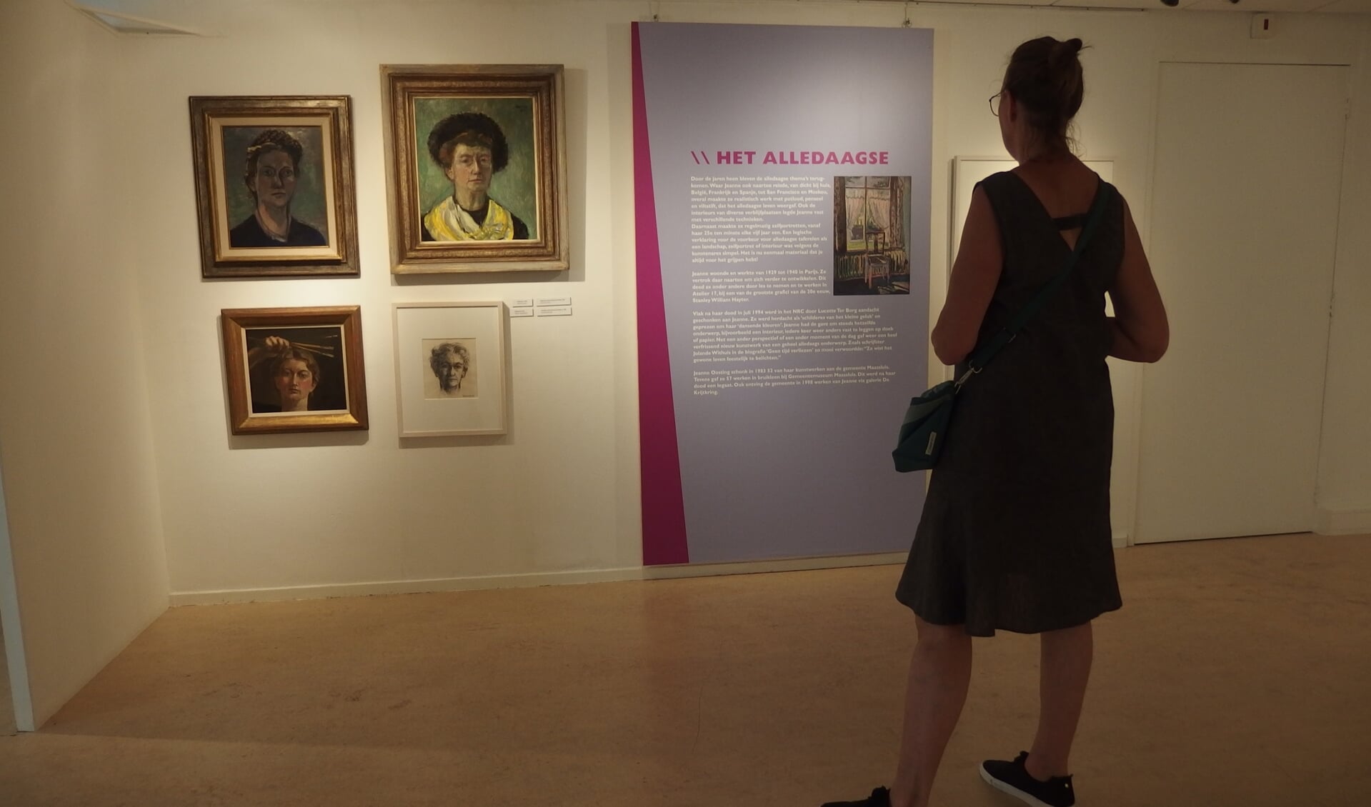 Bezoekers van de tentoonstelling roemen de geëxposeerde werken.