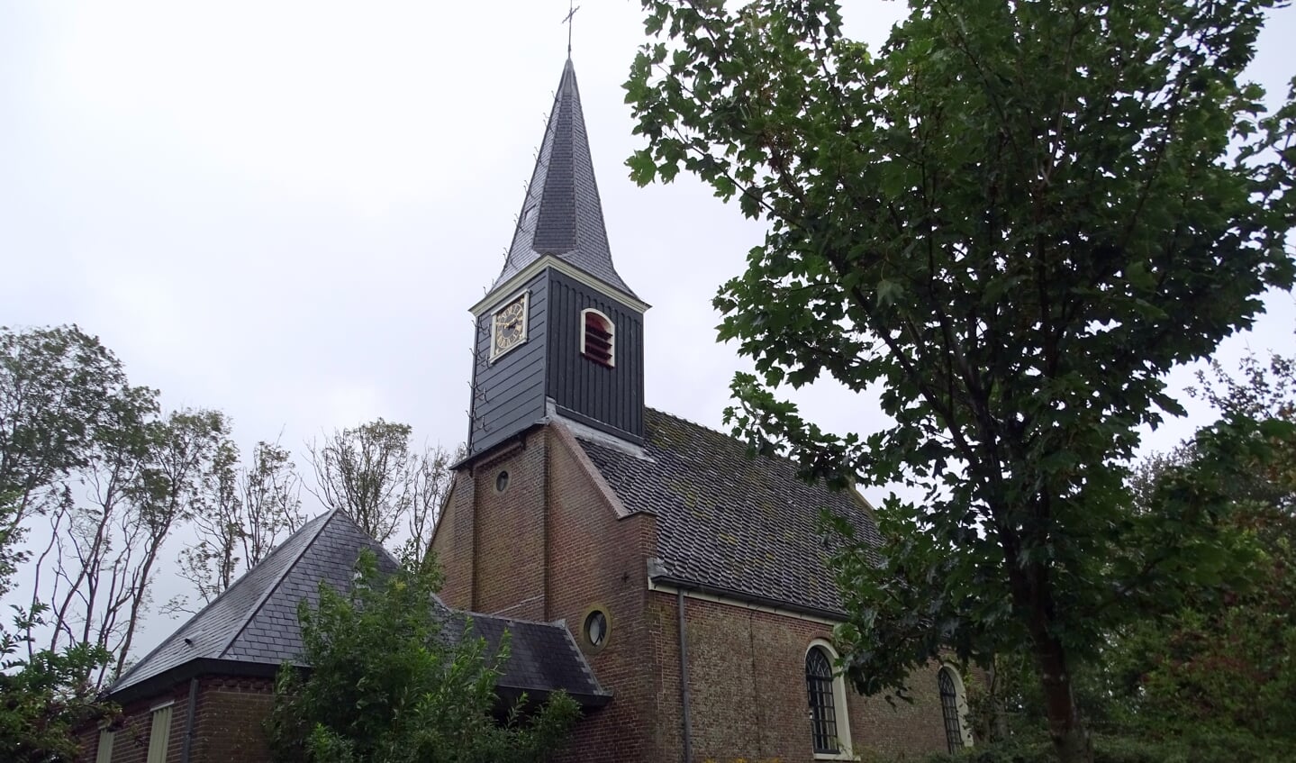 Het prachtige kerkje in Eenigenburg.