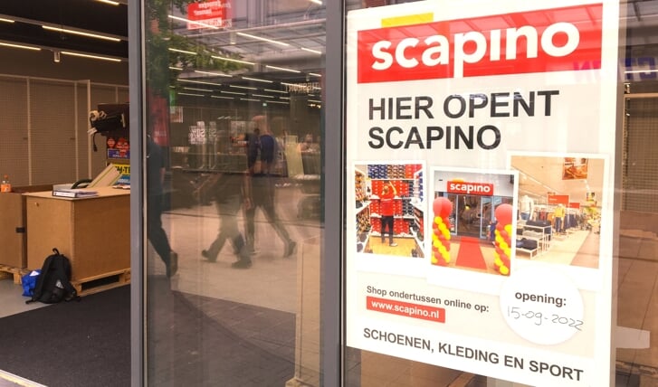 Na de beruchte opheffingsverkoop, waar zondag 4 september vroegtijdig een einde aan werd gemaakt door de politie en handhaving, opent Scapino binnenkort haar deuren op een nieuwe locatie.