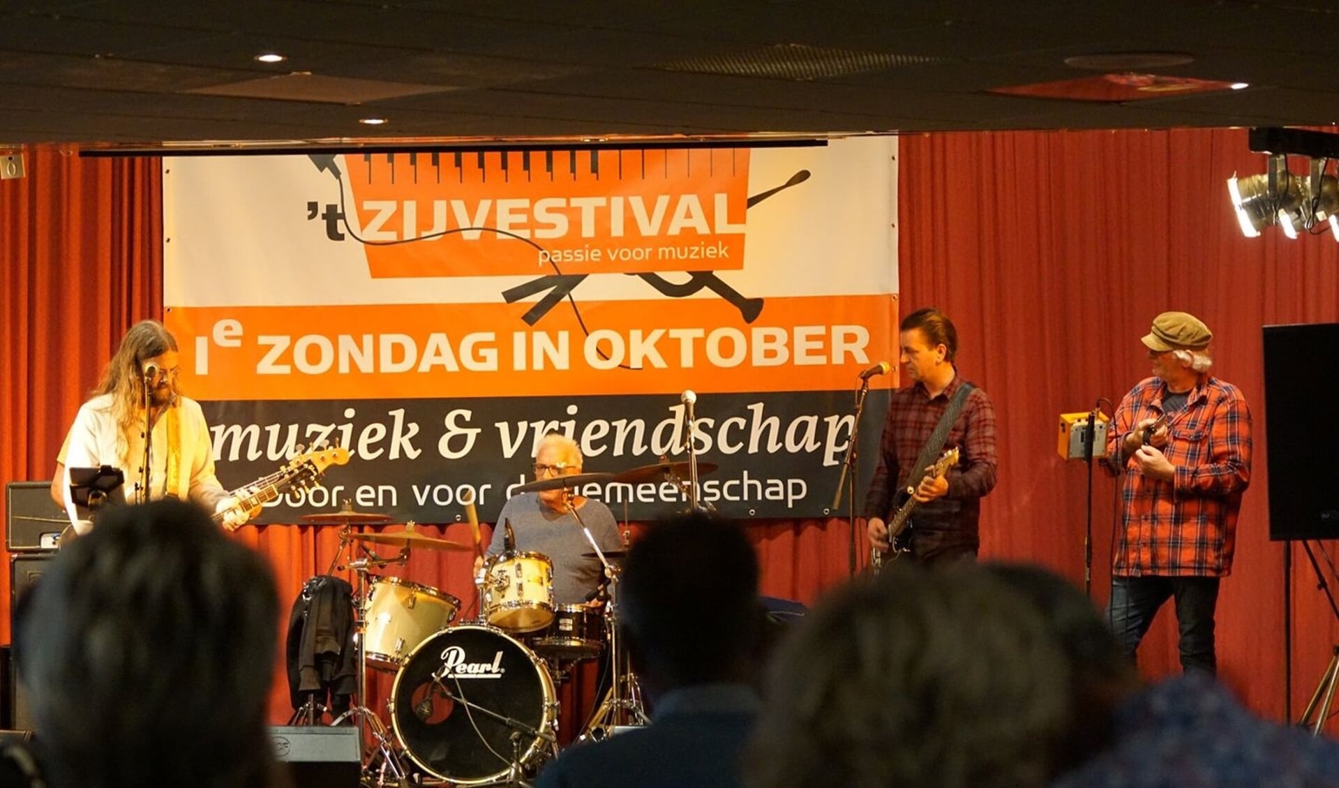 Een muziekfestival voor een door inwoners van 't Veld