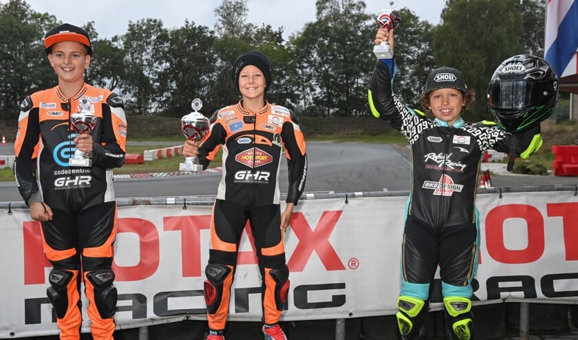 Miquel Sinke (r.) is trots op de derde plek.