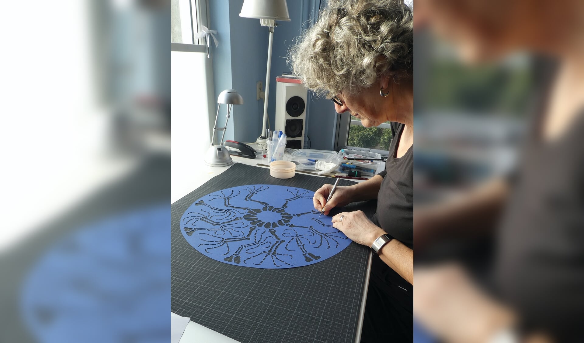 Kunstenares Tonie van Marle en de kunst van het papiersnijden 