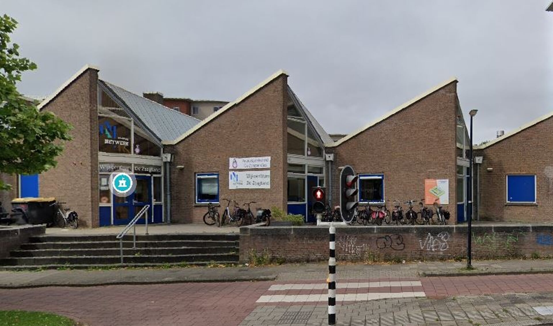 Ook in Wijkcentrum De Zaagtand kunnen spullen gebracht worden voor de slachtoffers van de aardbevingen.