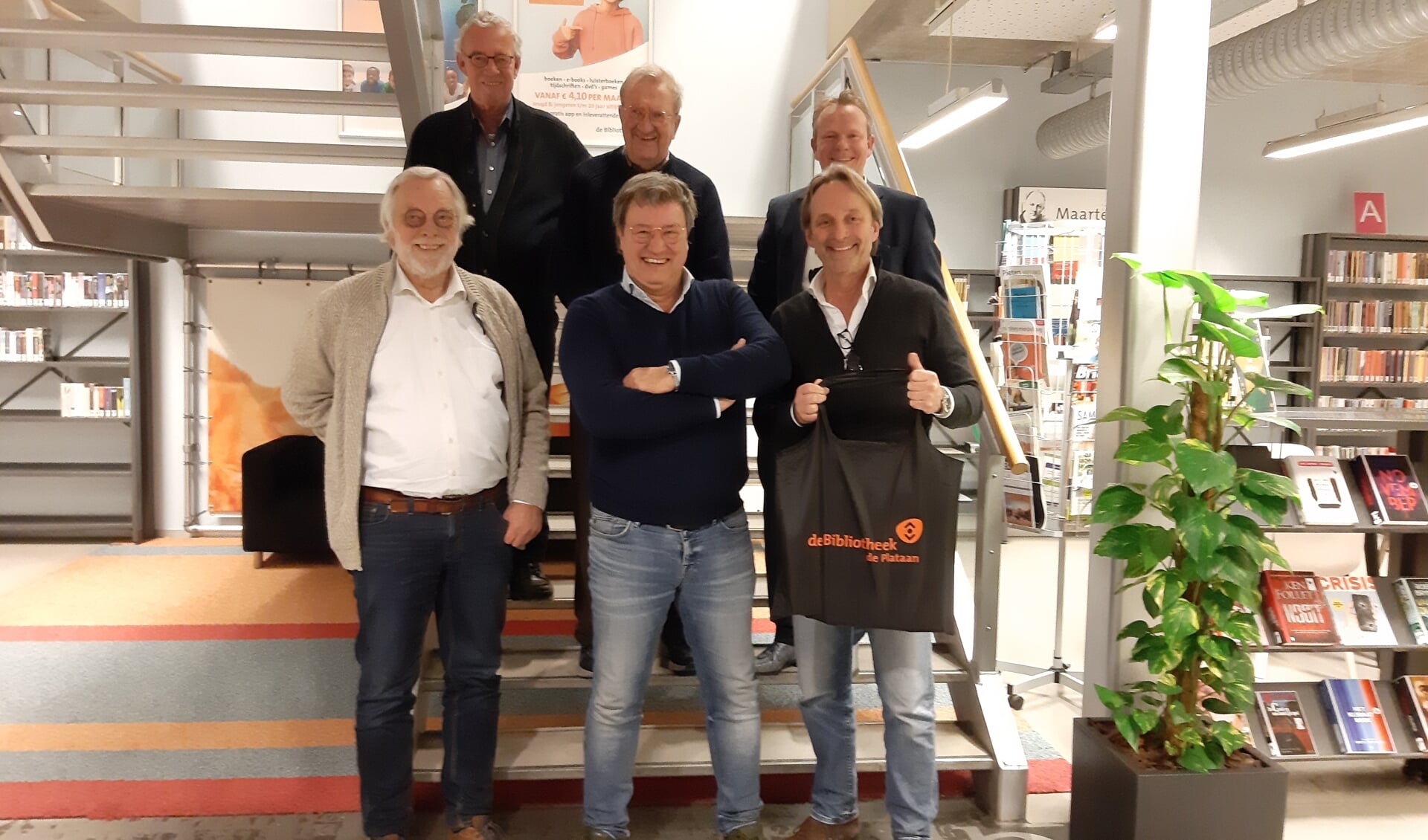 Gerrit Langelaar, Jaap Kroonenburg, Marc Kwakkelstein, Sybrand van Haersma Buma, Wouter de Nie en Wybe Knierim volgden een training om Taalmaatje te worden. 