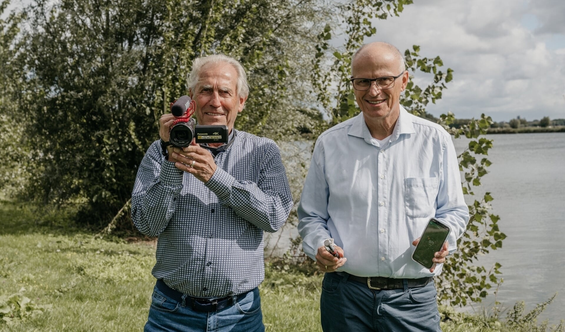 Jan Boumans (links) en Ruud van de Pol zijn naast de denktank Noordrand 2025 ook actief voor Fief, een platform voor ouderen die actief willen zijn in Schiedam, Vlaardingen en Maasluis. 