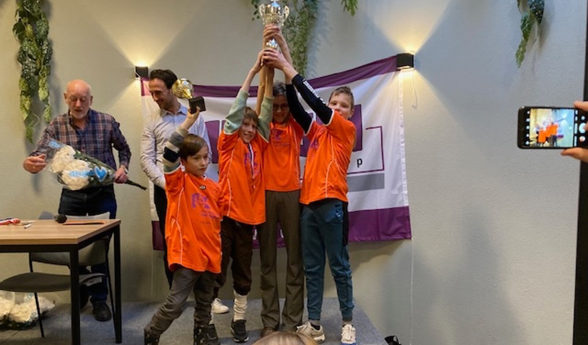 Het Galjoen 1 uit Den Hoorn werd overtuigend kampioen.